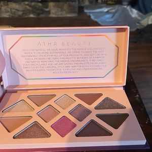 ATHR Beauty Manifest Crystal Palette